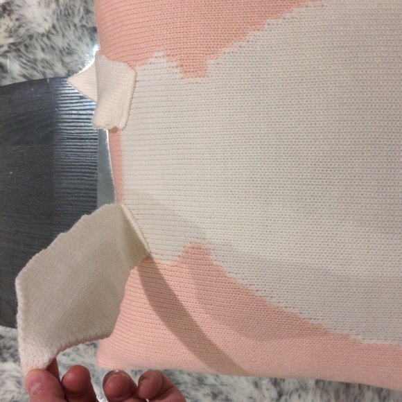 Bouclair bunny ears and tail accent pillow - Picture 2 of 3